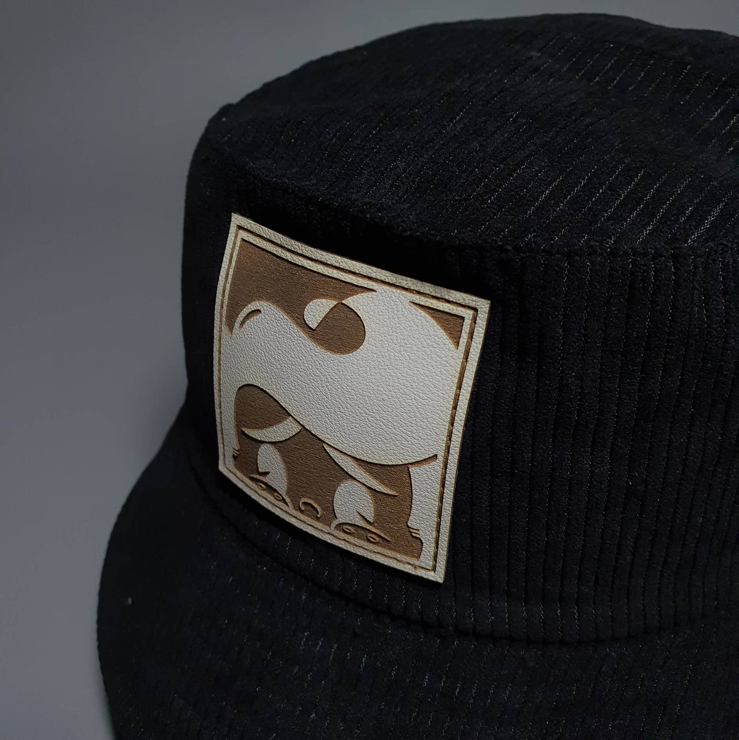 CORDUROY BUCKET HAT - BLACK